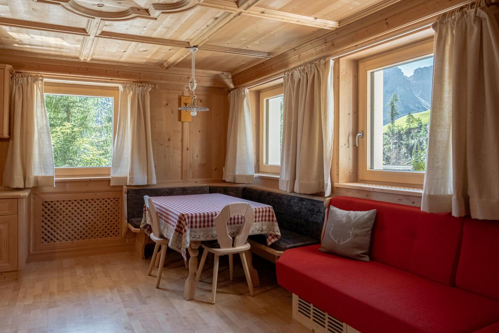 Ciasa Iachin - Dolomites Dream Retreat Apartment Сан Мартино ин Бадия Екстериор снимка