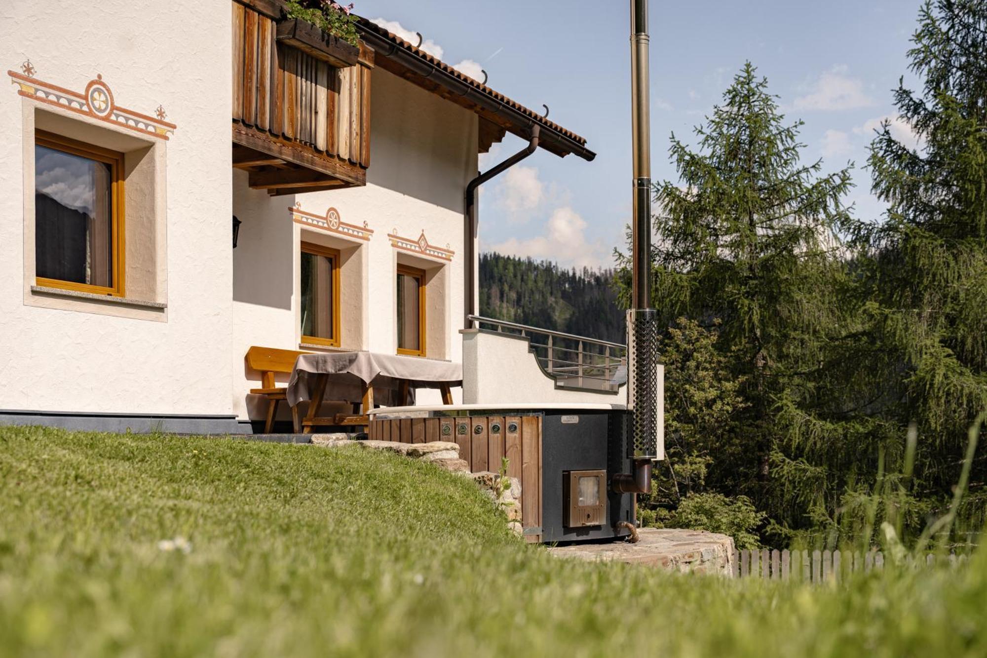 Ciasa Iachin - Dolomites Dream Retreat Apartment Сан Мартино ин Бадия Екстериор снимка